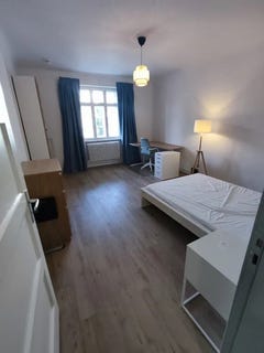 /international/de/hindenburgdamm-berlin-berlin-310093877294/