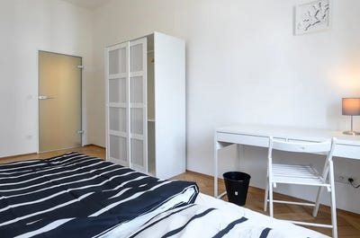 /international/de/deisenhofener-strasse-munich-bavaria-310101484918/