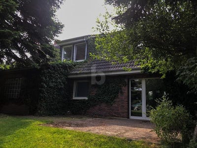 /international/de/moorweg-lower-saxony-310108510998/