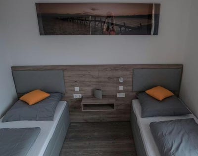 /international/de/griesfeldstrasse-munich-bavaria-310099055959/
