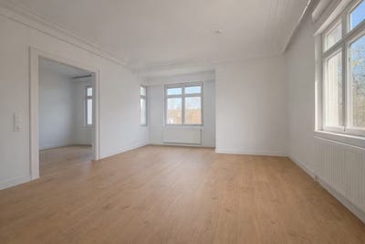 /international/de/schillerstrasse-esslingen-baden-wurttemberg-310107616765/
