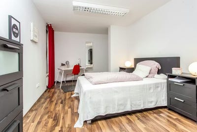 /international/de/quirinsstrasse-frankfurt-am-main-hesse-310093851453/