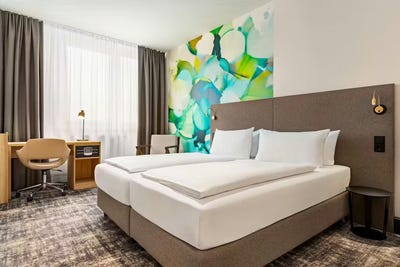/international/de/stahlgruberring-munich-bavaria-310093849348/