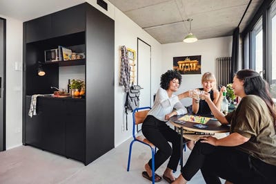 /international/de/stralsunder-strasse-berlin-berlin-310098578342/
