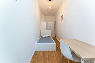 /international/de/bornholmer-strasse-berlin-berlin-310093833351/