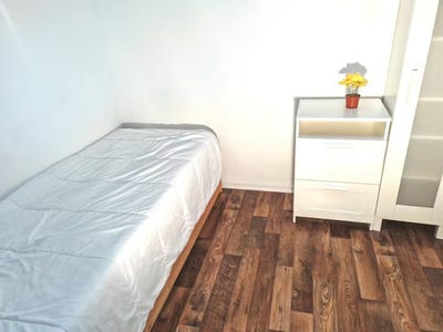 /international/de/merkenicher-strasse-koln-north-rhine-westphalia-310105242765/