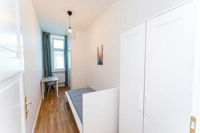 /international/de/bornholmer-strasse-berlin-berlin-310108671032/