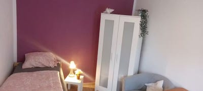 /international/de/merkenicher-strasse-koln-north-rhine-westphalia-310093823102/