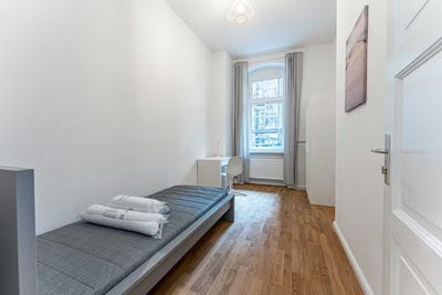 /international/de/bornholmer-strasse-berlin-berlin-310108669214/