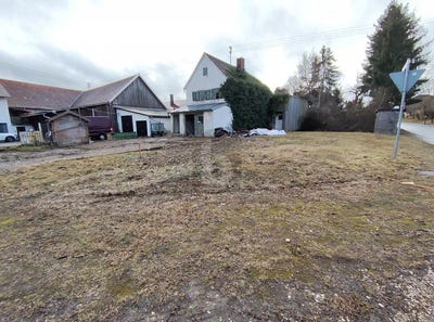 /international/de/pfaffenhofen-an-der-roth-bavaria-310108372580/