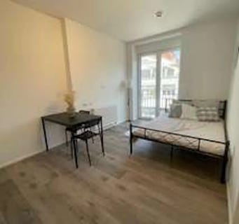 /international/de/neckarstrasse-stuttgart-baden-wurttemberg-310101106947/