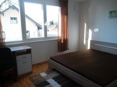 /international/de/auf-den-schrederwiesen-munich-bavaria-310093841779/