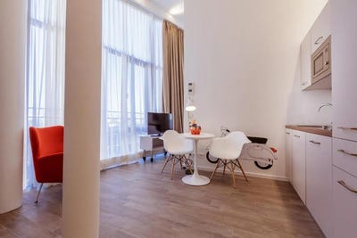 /international/de/westendstrasse-munich-bavaria-310097461761/