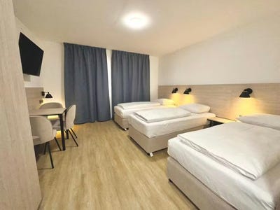 /international/de/grunwalder-weg-unterhaching-bavaria-310097960153/