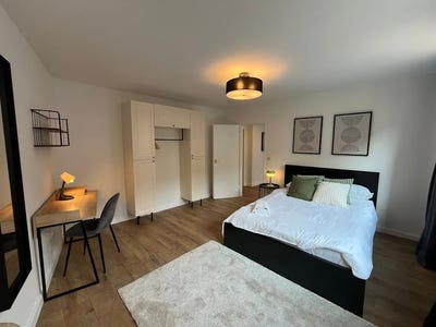 /international/de/leibnizstrasse-berlin-berlin-310094558697/
