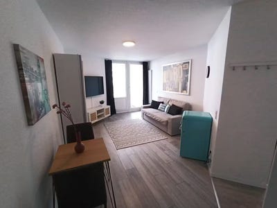 /international/de/oberstrasse-koln-north-rhine-westphalia-310106166164/