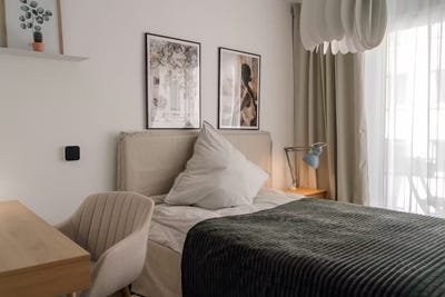 /international/de/hinter-der-schonen-aussicht-frankfurt-am-main-hesse-310106591584/