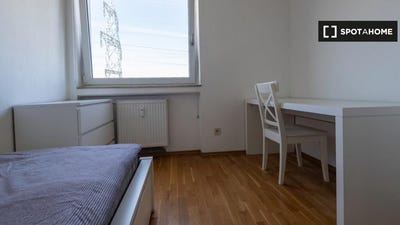/international/de/cologne-north-rhine-westphalia-310108554592/