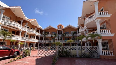 /international/do/bibijagua-higuey-la-altagracia-province-310108939080/