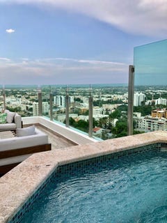 /international/do/la-esmeralda-santiago-de-los-caballeros-santiago-de-los-caballeros-310093937753/?lang=es