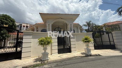 /international/do/santo-domingo-este-santo-domingo-310108455547/