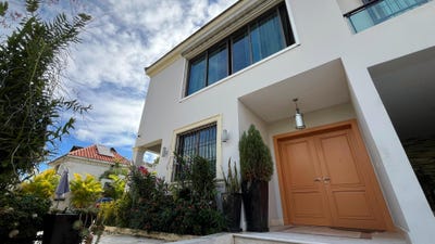 /international/do/altos-de-arroyo-hondo-iii-santo-domingo-de-guzman-distrito-nacional-310108284924/