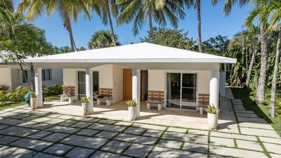 /international/do/cabarete-cabarete-puerto-plata-310105056297/