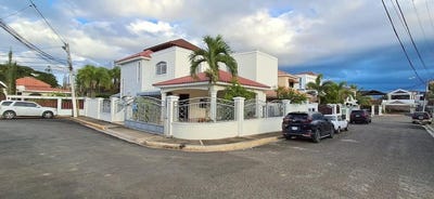 /international/do/santiago-cabecera-santiago-province-310108969606/?lang=es