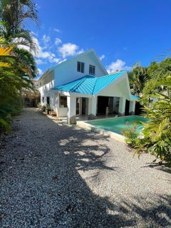 /international/do/centro-del-pueblo-samana-samana-310108286709/