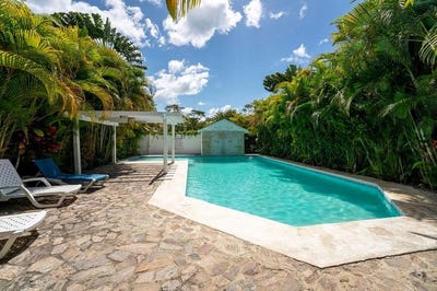 /international/do/playa-punta-popy-samana-samana-310108785591/?lang=it