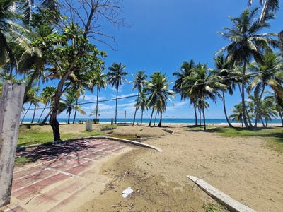 /international/do/los-yayales-maria-trinidad-sanchez-maria-trinidad-sanchez-province-310106064138/