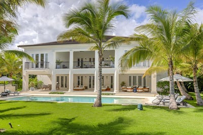 /international/do/arrecife-higuey-la-altagracia-province-310101278309/