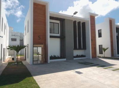 /international/do/punta-cana-la-altagracia-province-310108968203/
