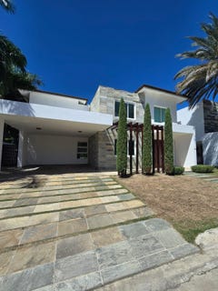 /international/do/los-laureles-santiago-de-los-caballeros-santiago-de-los-caballeros-310097675861/