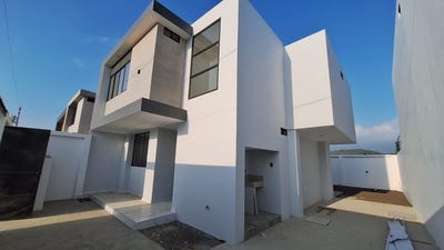 /international/ec/casa-zona-norte-house-for-sale-in-portoviejo-rancho-papacho-portoviejo-manabi-province-310106105032/