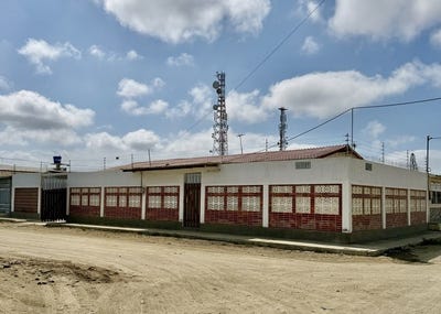 /international/ec/large-home-2-2-with-spacious-patio-in-la-milina-la-milina-santa-elena-province-310106220924/