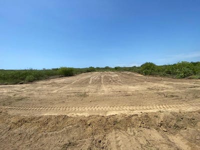 /international/ec/next-to-urb-taos-large-land-with-an-area-of-a-a-500-m2-for-16-000-punta-blanca-santa-elena-province-120091358680/