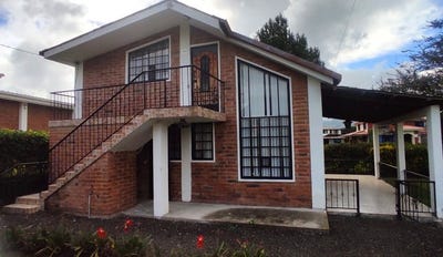 /international/ec/fully-furnished-duplex-in-sisapacha-dual-suite-income-property-with-panoramic-volcano-views-san-juan-de-iluman-imbabura-province-310108526593/