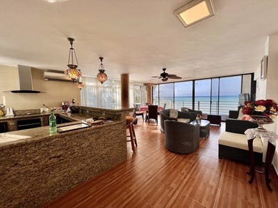 /international/ec/la-milina-incredible-condo-beachfrontla-milina-la-milina-santa-elena-province-120089520455/