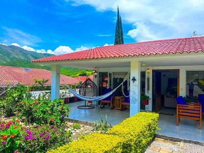 /international/ec/for-sale-three-bedroom-home-in-a-private-gated-community-in-malacatos-loja-malacatos-loja-310107564517/