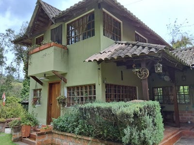 /international/ec/cozy-5br-cottage-in-outskirts-of-otavalo-with-extra-income-possibilities-otavalo-imbabura-province-310106040925/