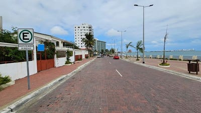 /international/ec/oceanfront-home-construction-site-for-sale-in-puerto-lucia-salinas-salinas-santa-elena-province-310097340328/