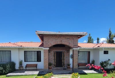 /international/ec/inviting-fully-furnished-oasis-home-with-large-yard-and-amazing-views-cotacachi-imbabura-province-310107063860/