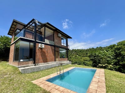 /international/ec/casa-akuna-ayampe-modern-ocean-view-retreat-in-ayampe-pool-guest-suites-airbnb-potential-ayampe-manabi-province-310107861037/