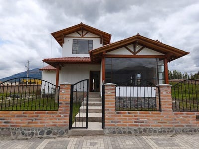 /international/ec/new-home-in-the-highlands-scenic-views-cotacachi-imbabura-province-310106628856/