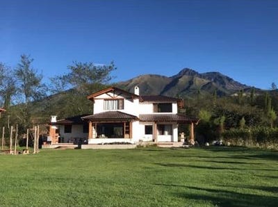 /international/ec/cotacachi-cotacachi-imbabura-province-310099496940/