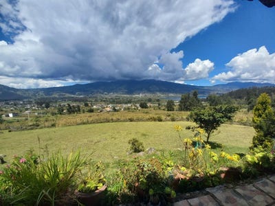 /international/ec/otavalo-otavalo-imbabura-province-310106967934/