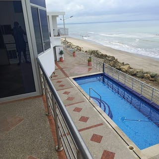 /international/ec/oceanfront-condo-2br-2ba-with-balcony-in-beautiful-crucita-crucita-manabi-province-310107644492/