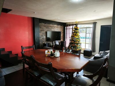 /international/ec/city-center-living-with-a-private-rooftop-escape-cotacachi-imbabura-province-310106628835/
