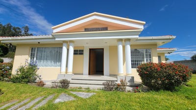 /international/ec/cotacachi-cotacachi-imbabura-province-310100432328/